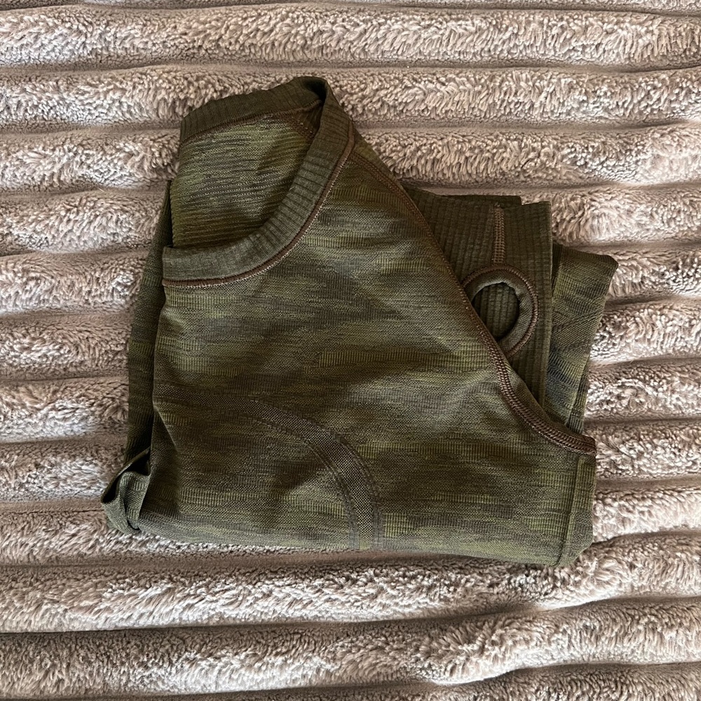 Lululemon Swiftly Tech Long Sleeve